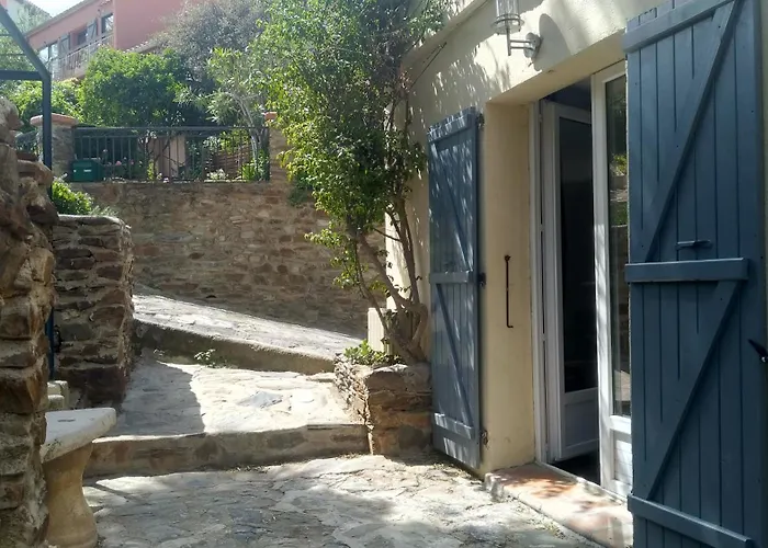 Ensoleille Avec Jardin Et Barbecue *